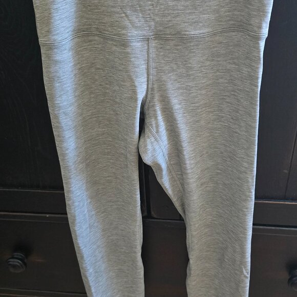 lululemon Align™ High-Rise Pant 23" Heathered Grey Sage Size 6 - Picture 3 of 4